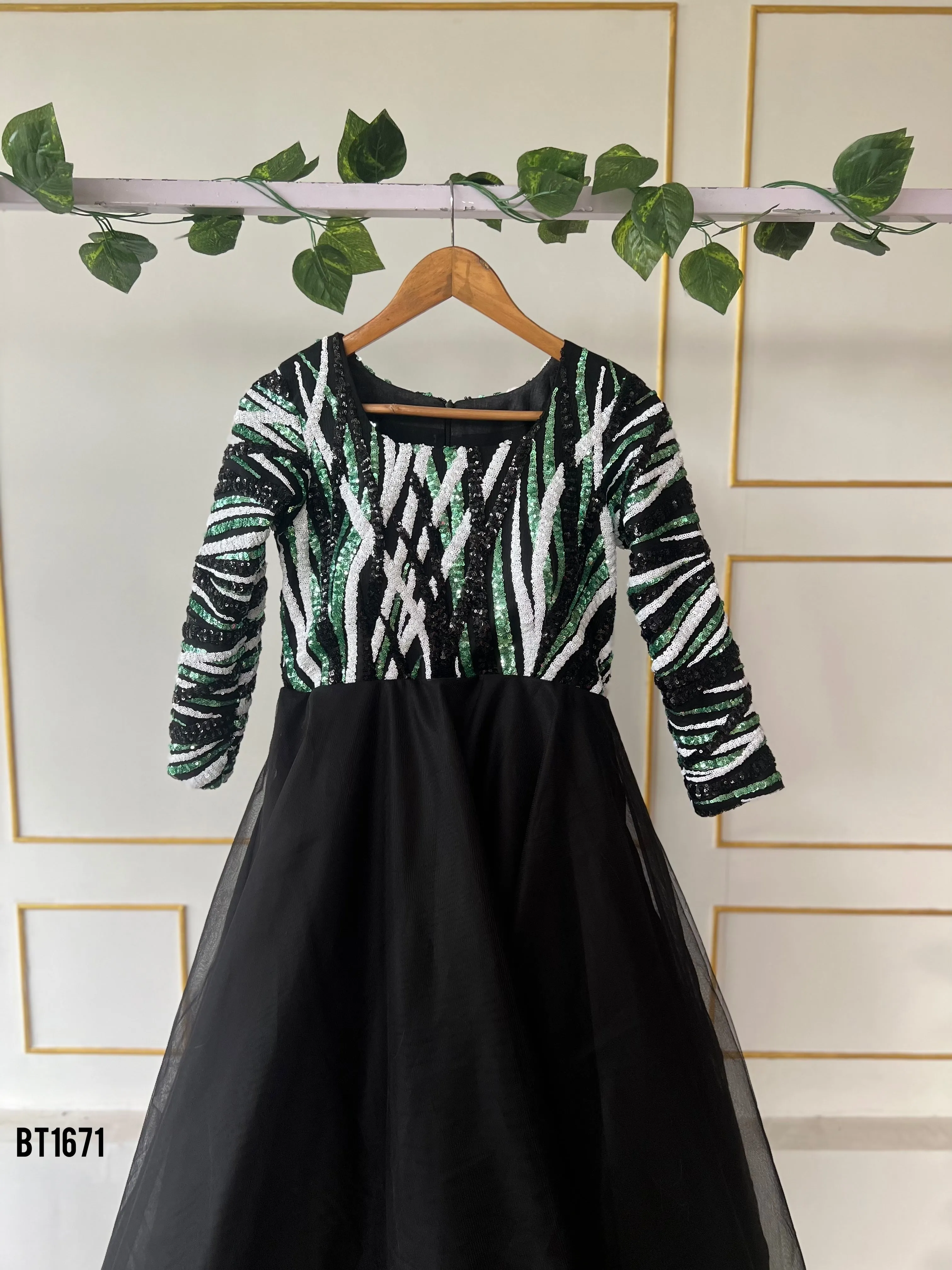 BT1671 Enchanted Ebony Jungle Gown Set - Mommy & Me Elegance