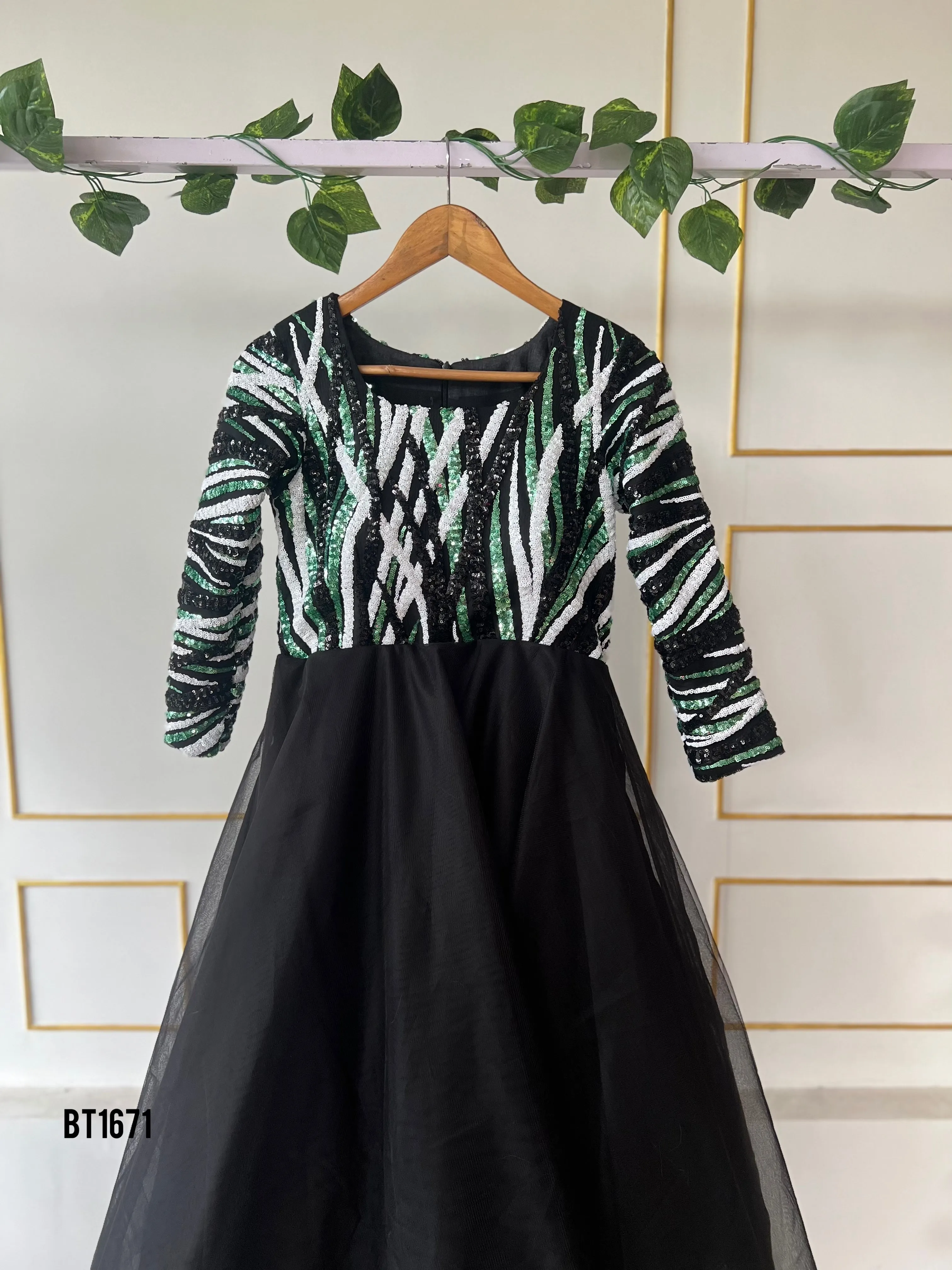 BT1671 Enchanted Ebony Jungle Gown Set - Mommy & Me Elegance