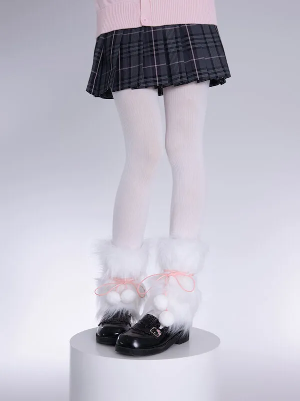 Pompon furry leg warmers